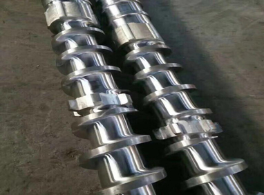 分析注塑機(jī)螺桿出現(xiàn)抱死的現(xiàn)象-華鴻